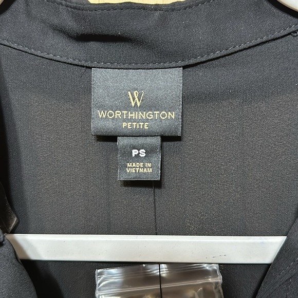 Black Worthington PS Blouse - Picture 2 of 10